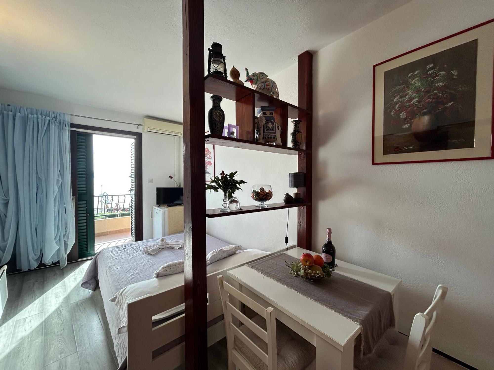 Seafront Studio Apartment+Balcony بودغورا المظهر الخارجي الصورة